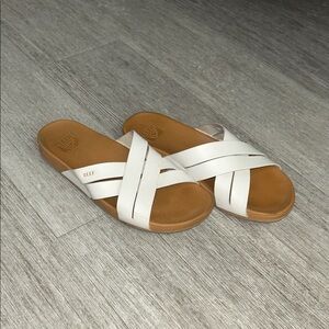Reef Women's White and Tan Slide Sandals